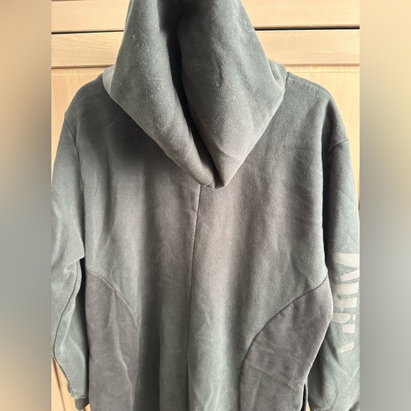 Yitty Major Label Pocket Onesie - Picture 6 of 8